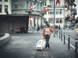 Darke Hull-Budget Travel